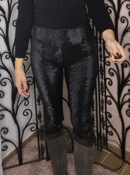 calecon_leopard_vynil