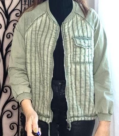 gilet_leger_kaki_zippe_face_2