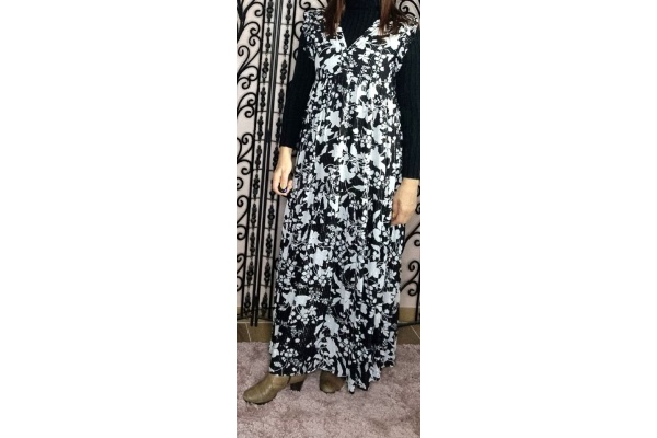 robe_longue_noir_et_blanc_face_2