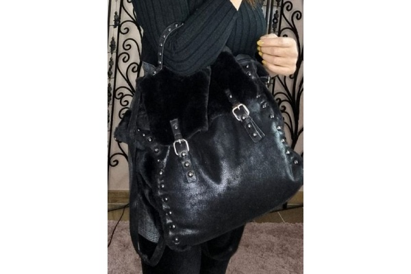 sac_a_dos_fourrure_face_2